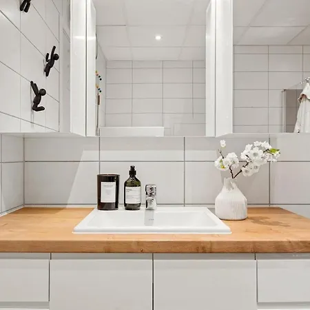 North Estate Skolegata - - Spacious